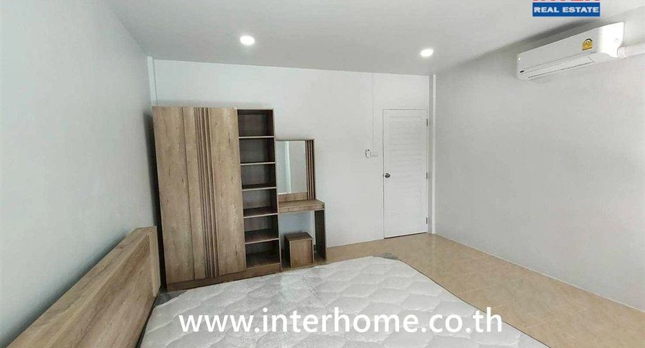 For sale 2 bedrooms townhouse in Min Buri, Bangkok