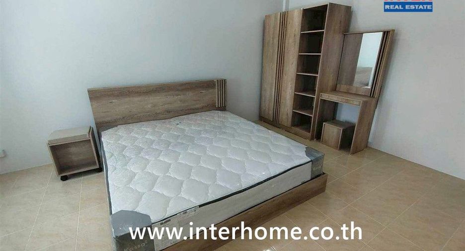 For sale 2 bedrooms townhouse in Min Buri, Bangkok