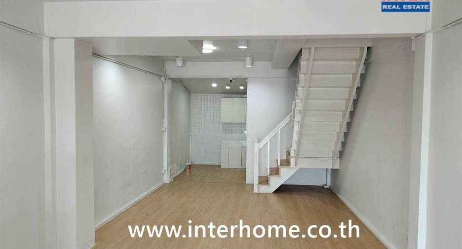 For sale 2 bedrooms townhouse in Min Buri, Bangkok