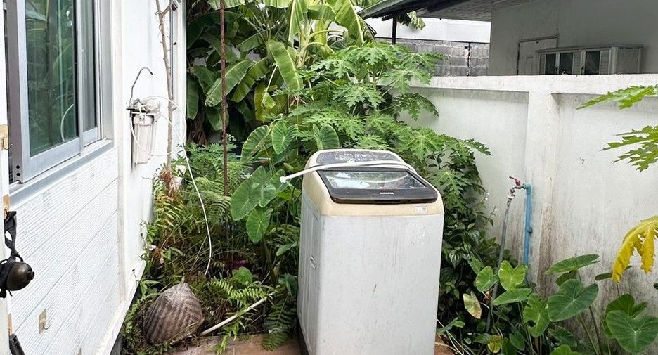 For sale 3 bedrooms house in Phan Thong, Chonburi