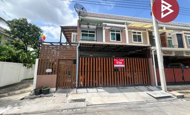 出售 3 卧室 联排别墅 在 Phasi Charoen, 曼谷