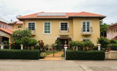 For sale 3 bedrooms villa in Bang Lamung, Chonburi