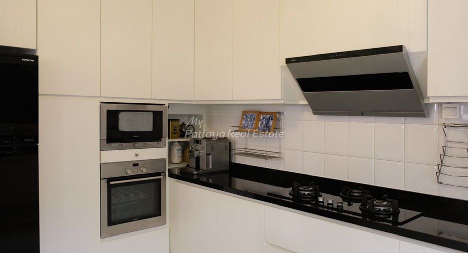 For sale 3 bedrooms villa in Bang Lamung, Chonburi