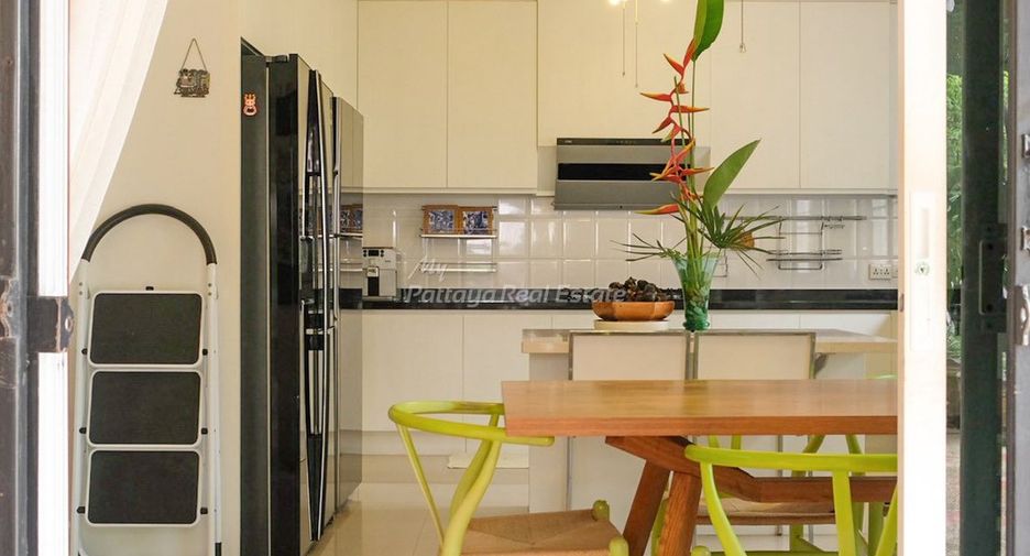 For sale 3 bedrooms villa in Bang Lamung, Chonburi