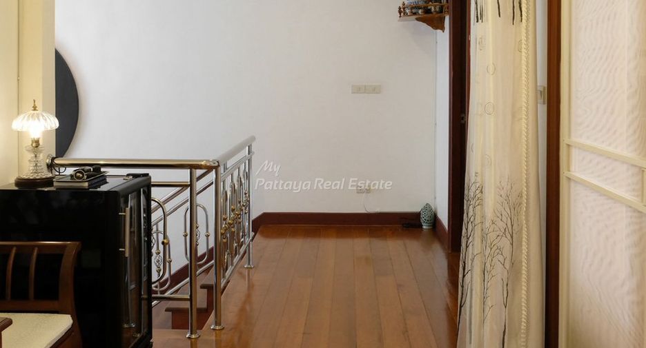 For sale 3 bedrooms villa in Bang Lamung, Chonburi