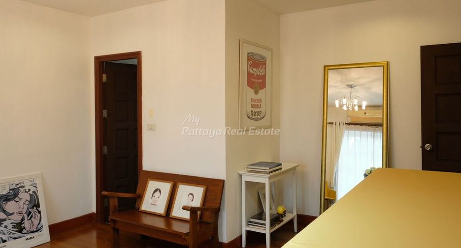 For sale 3 bedrooms villa in Bang Lamung, Chonburi