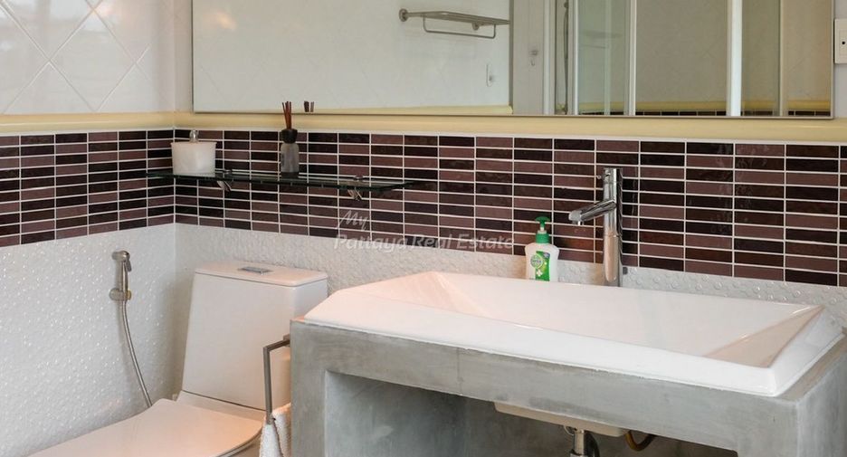 For sale 3 bedrooms villa in Bang Lamung, Chonburi