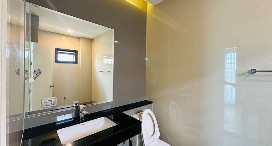 For rent 3 bedrooms house in Bang Lamung, Chonburi