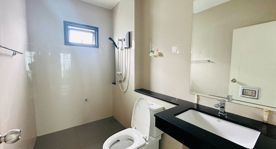 For rent 3 bedrooms house in Bang Lamung, Chonburi