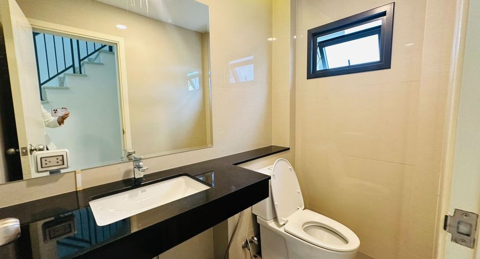 For rent 3 bedrooms house in Bang Lamung, Chonburi