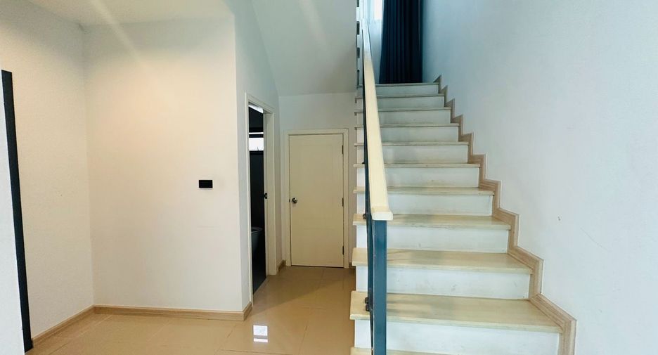 For rent 3 bedrooms house in Bang Lamung, Chonburi
