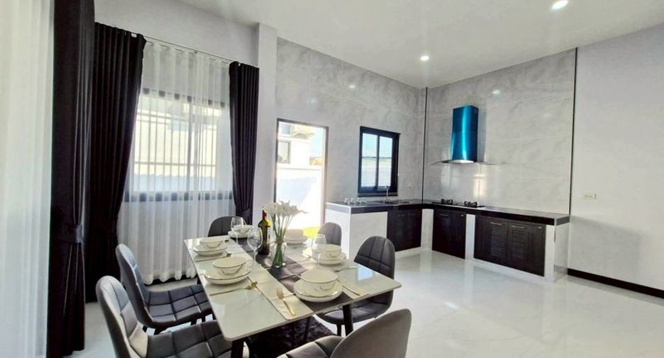 Haus zum Kauf mit 3 Zimmer in Bang Lamung, Chonburi