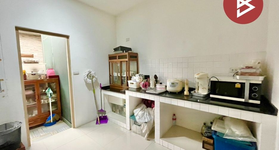 Haus zum Kauf mit 4 Zimmer in Khan Na Yao, Bangkok