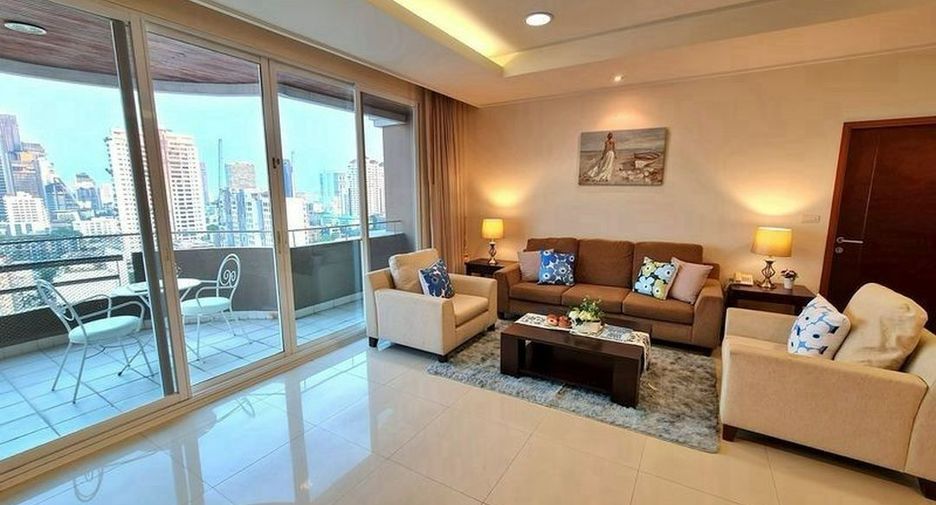 À louer 3 chambres condo à Watthana, Bangkok