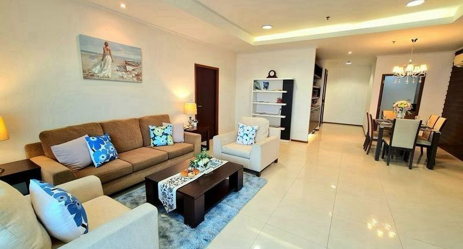 À louer 3 chambres condo à Watthana, Bangkok