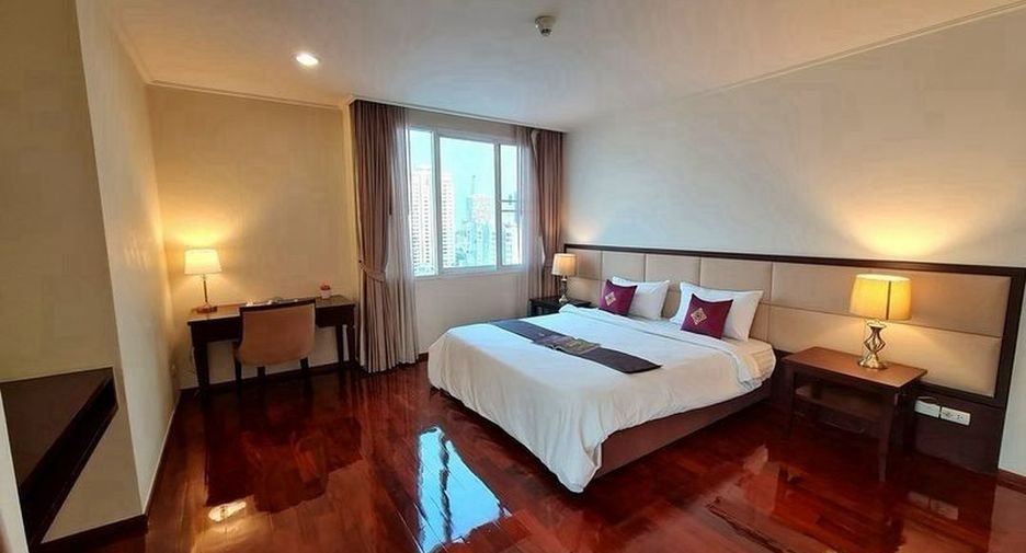 À louer 3 chambres condo à Watthana, Bangkok