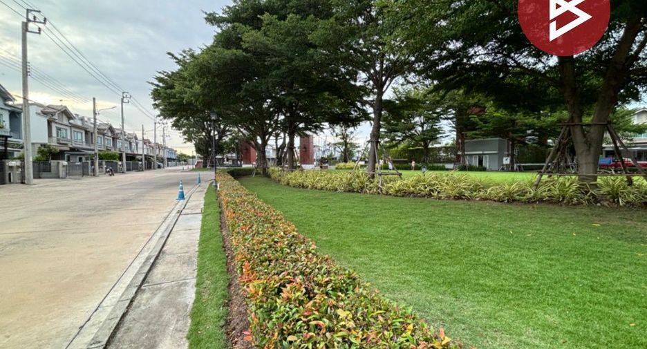 出售 2 卧室 联排别墅 在 Mueang Samut Prakan, Samut Prakan