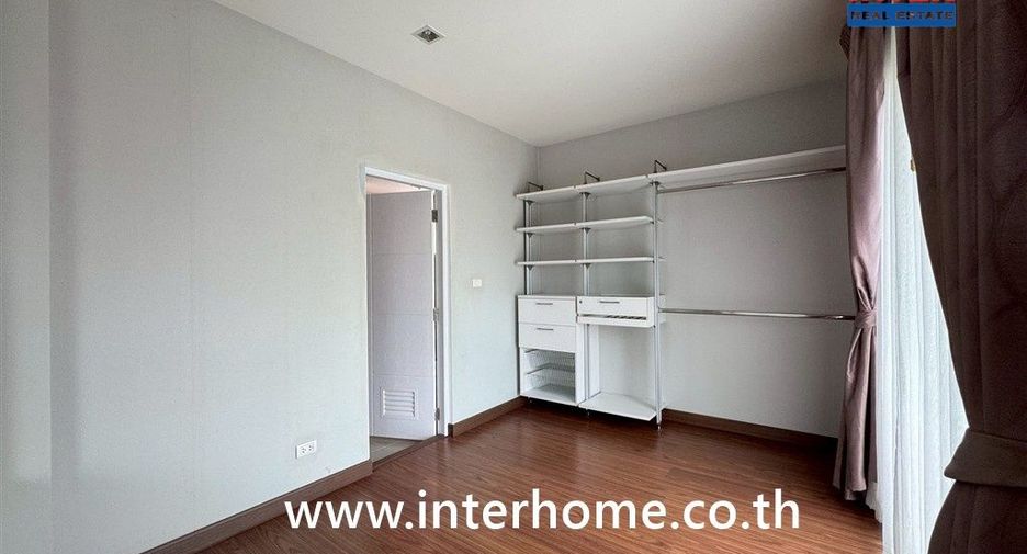 Haus zum Kauf mit 3 Zimmer in Khan Na Yao, Bangkok