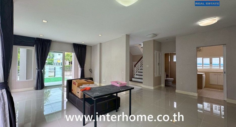 Haus zum Kauf mit 3 Zimmer in Khan Na Yao, Bangkok