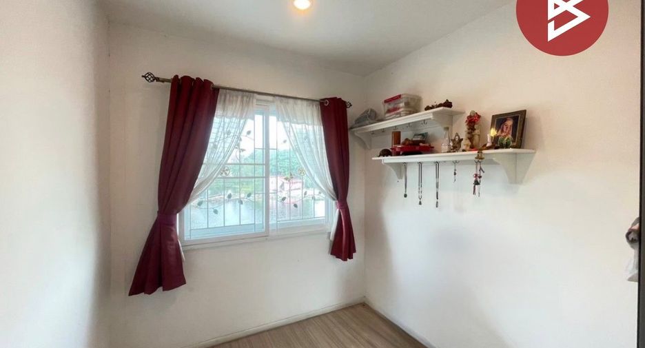 For sale 3 bedrooms townhouse in Prawet, Bangkok