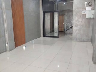 Аренда и продажа 4 спальни торговое помещение в Khlong Luang, Патумтани