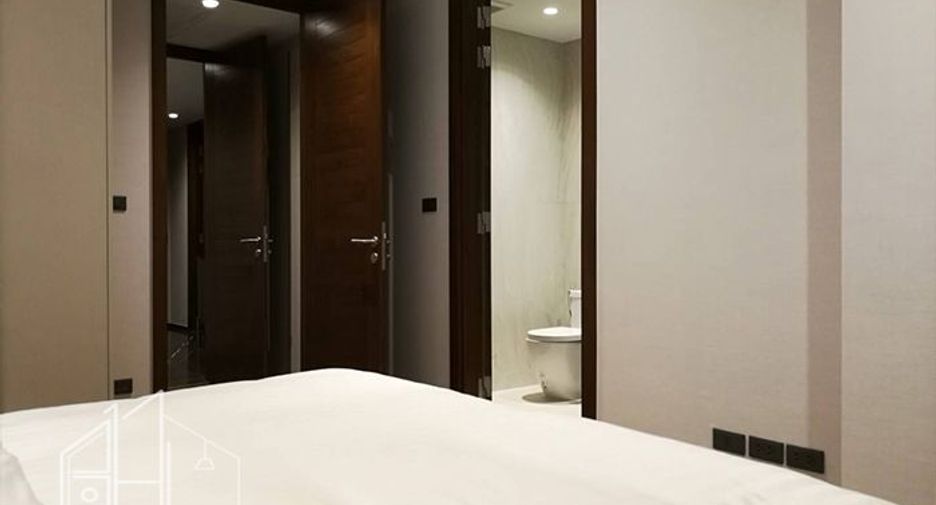 For rent 2 bedrooms condo in Watthana, Bangkok