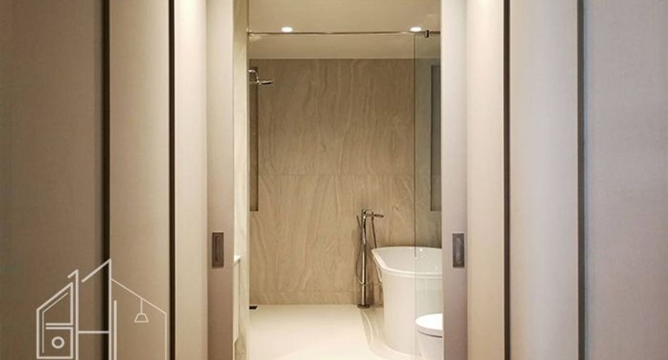 For rent and for sale 1 bed condo in Watthana, Bangkok