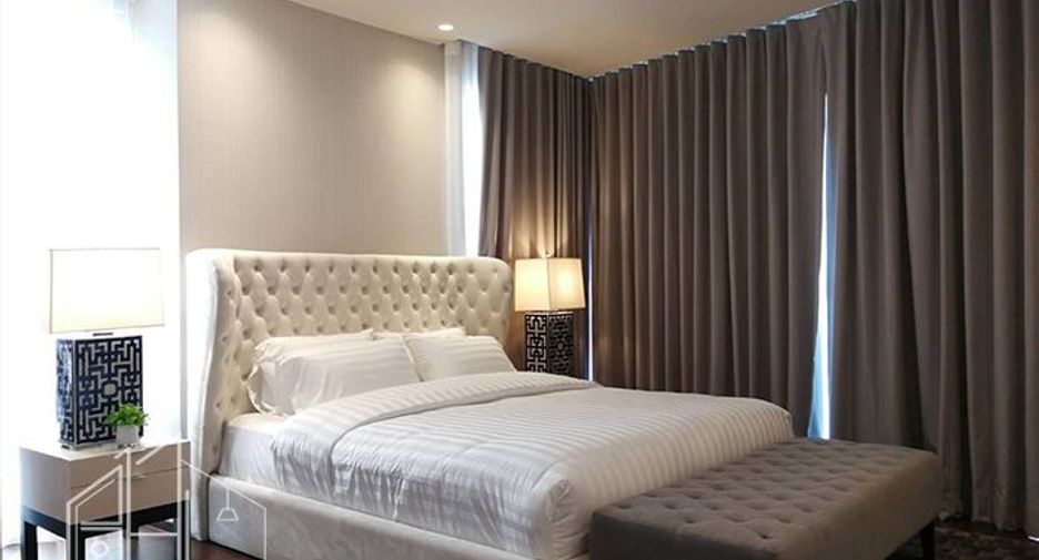 For rent 2 bedrooms condo in Watthana, Bangkok