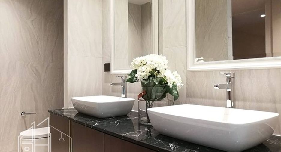 For rent 2 bedrooms condo in Watthana, Bangkok