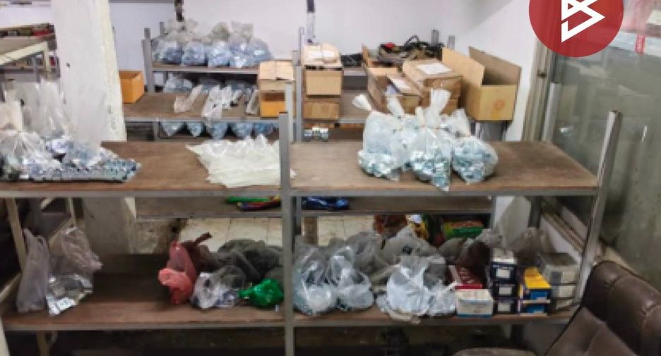 For sale 2 bedrooms warehouse in Mueang Samut Prakan, Samut Prakan