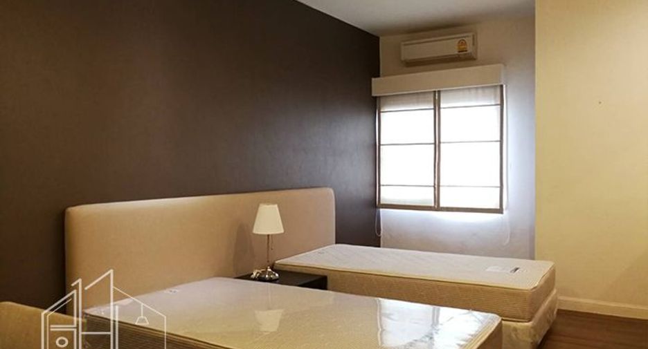 À louer 3 chambres condo à Watthana, Bangkok