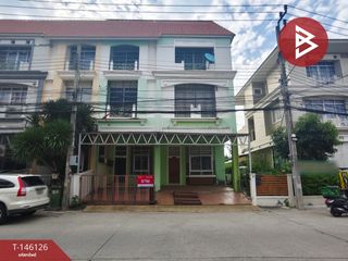 À vendre 6 chambres maison de ville à Prawet, Bangkok