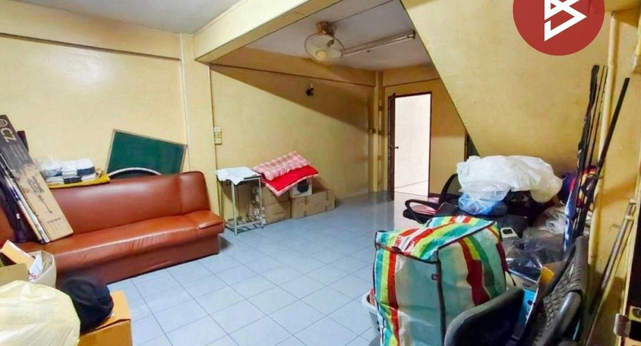Local comercial en venta de 6 habitaciones en Bang Khun Thian, Bangkok