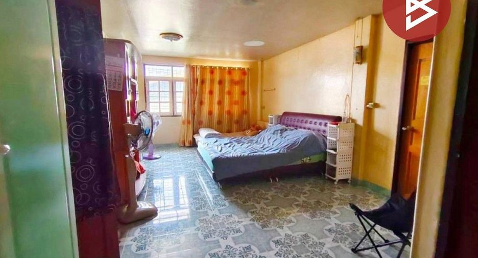 Local comercial en venta de 6 habitaciones en Bang Khun Thian, Bangkok