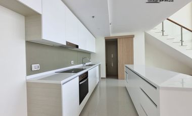 Продажа 5 спальни кондо в Йомтиен, Паттайя