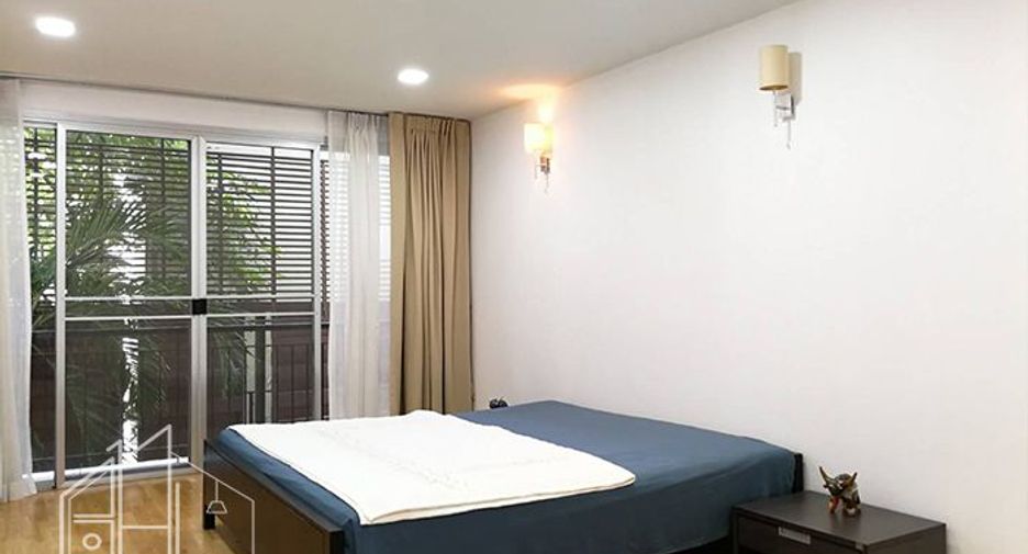 À louer 2 chambres condo à Watthana, Bangkok