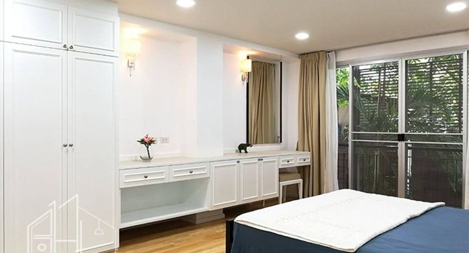 À louer 2 chambres condo à Watthana, Bangkok