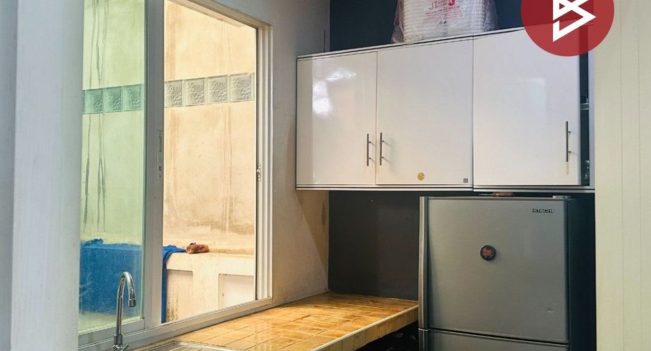 Casa adosada en venta de 4 habitaciones en Mueang Nonthaburi, Nonthaburi