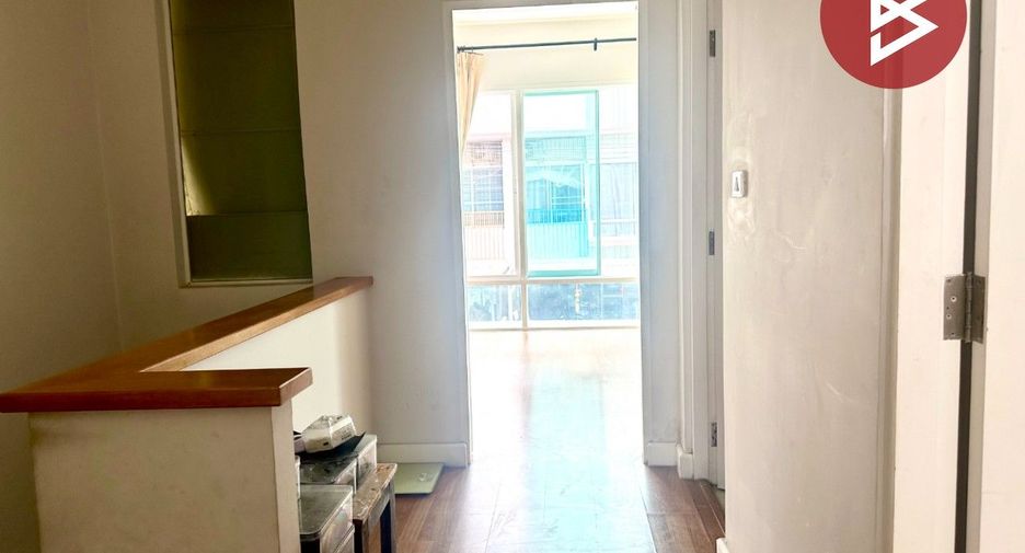 Casa adosada en venta de 4 habitaciones en Mueang Nonthaburi, Nonthaburi