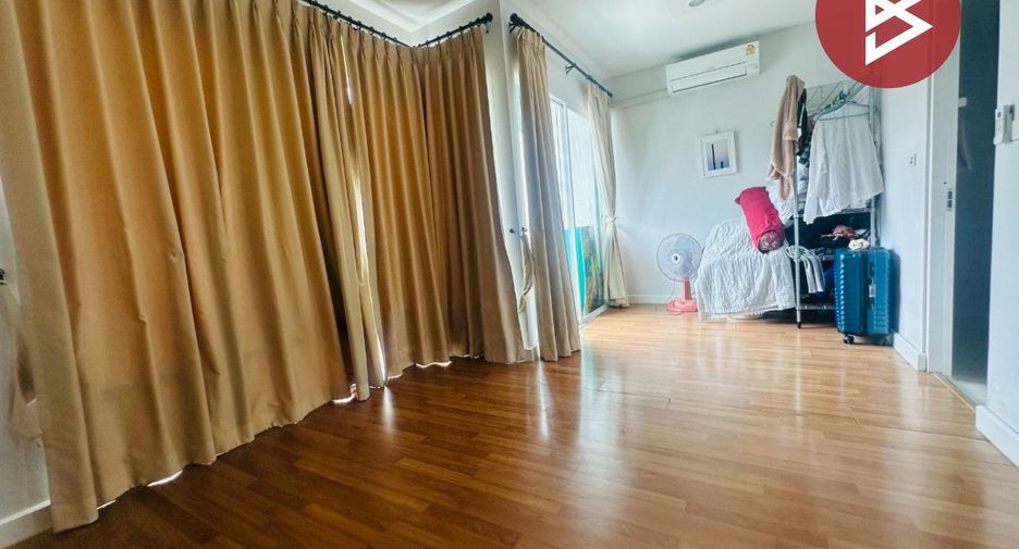 Casa adosada en venta de 4 habitaciones en Mueang Nonthaburi, Nonthaburi