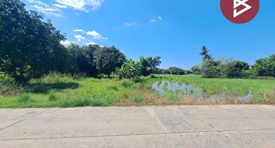 Grundstück zum Kauf in Phayuha Khiri, Nakhon Sawan