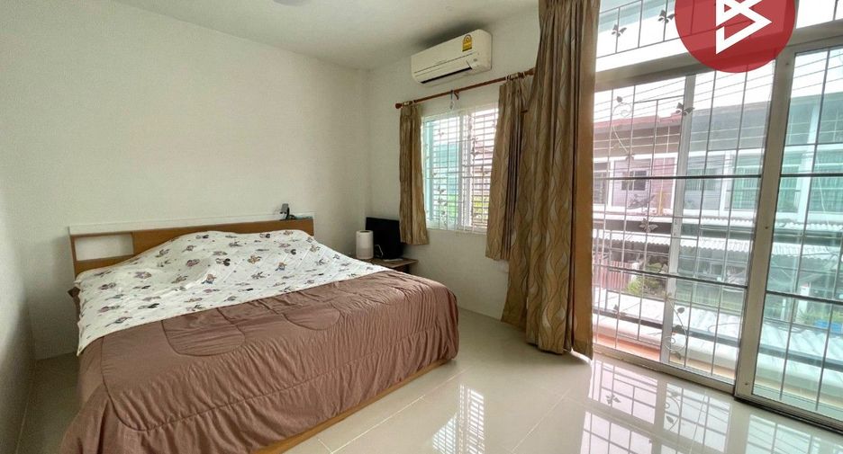 For sale 3 bedrooms townhouse in Mueang Chon Buri, Chonburi