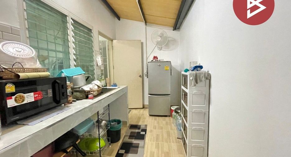 For sale 3 bedrooms townhouse in Mueang Chon Buri, Chonburi