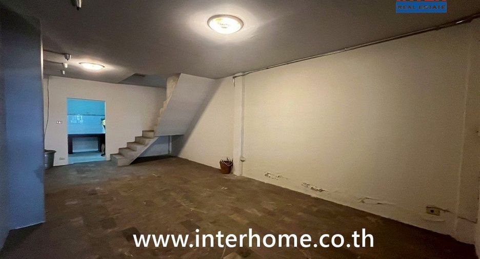 For sale 2 bedrooms townhouse in Khlong Sam Wa, Bangkok
