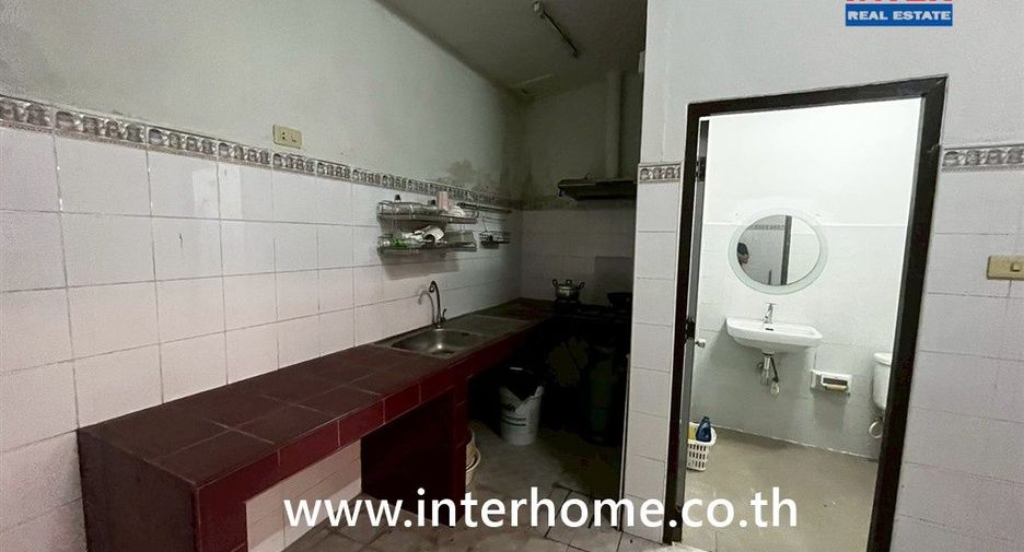 For sale 2 bedrooms townhouse in Khlong Sam Wa, Bangkok