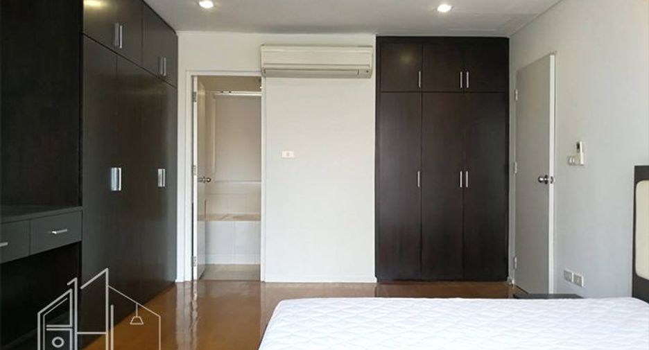 À louer 2 chambres appartement à Watthana, Bangkok