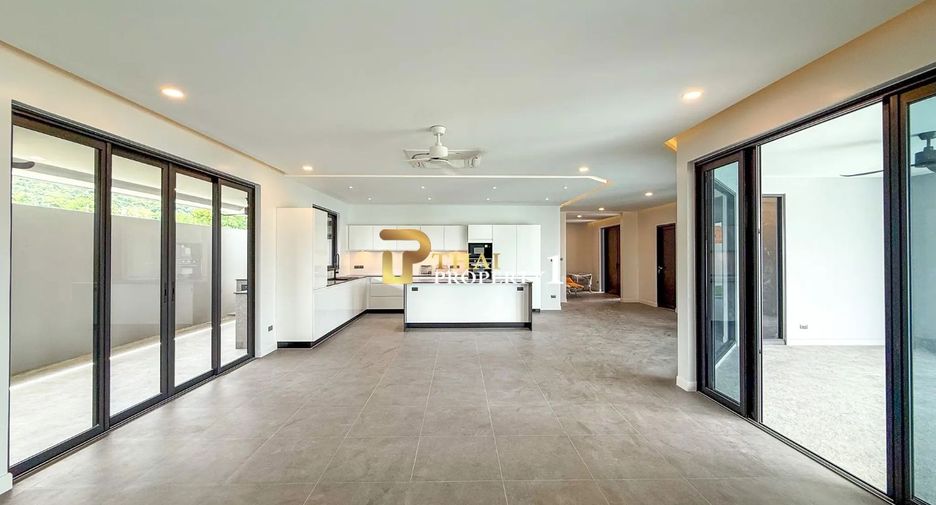 Villa zum Kauf mit 4 Zimmer in Hua Hin, Prachuap Khiri Khan