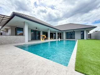 Villa zum Kauf mit 4 Zimmer in Hua Hin, Prachuap Khiri Khan