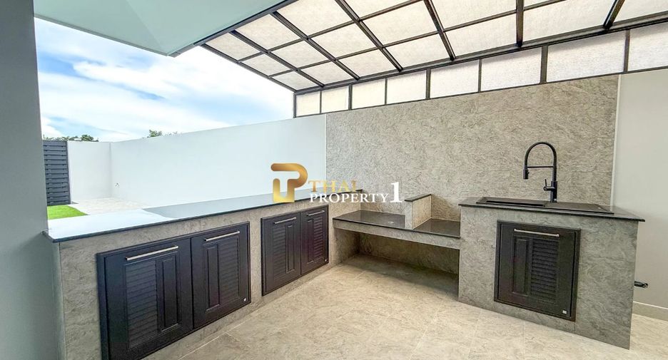Villa zum Kauf mit 4 Zimmer in Hua Hin, Prachuap Khiri Khan