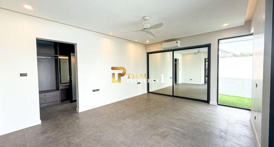 Villa zum Kauf mit 4 Zimmer in Hua Hin, Prachuap Khiri Khan
